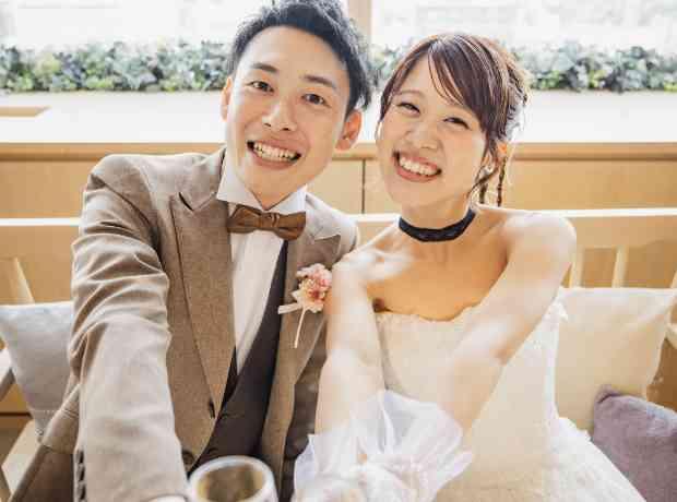 ユーモアと涙が彩る、世界に１つのハッピーストーリーの挙式実例画像