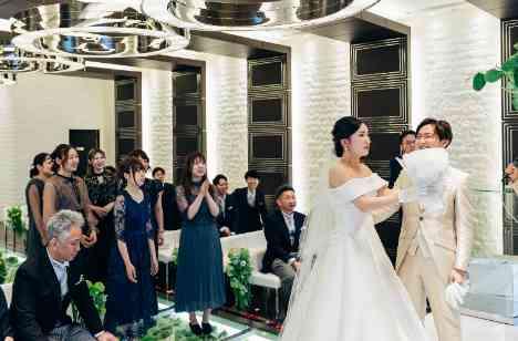夢がいっぱいに詰まったオリジナル結婚式の挙式画像
