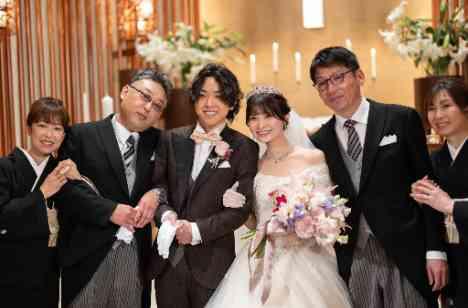 大切なご家族様・ご友人様に囲まれながら過ごす一日の挙式画像