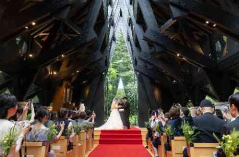 The Happy Hour Weddingの挙式画像
