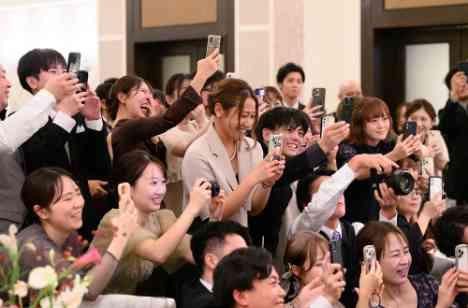 大好きなおじいちゃんと大切な家族・友人と過ごす時間の演出画像