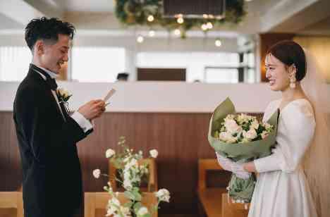 「思い出いっぱいの美術館」ウェディングの挙式画像