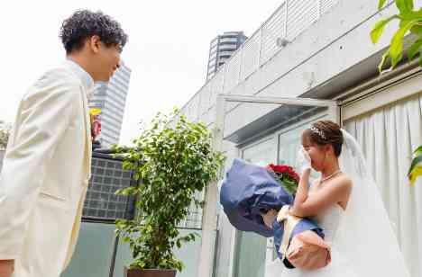 こだわりの空間で過ごすウェディングパーティの準備・打ち合わせ画像
