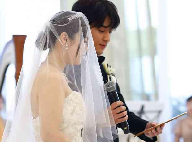 大切な人と過ごす心ほどけるウエディングの挙式実例画像