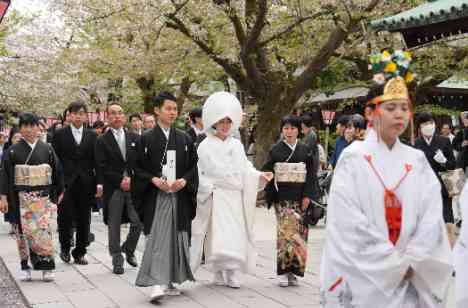 伝統と笑顔がつながる、春の和婚パーティーの挙式画像