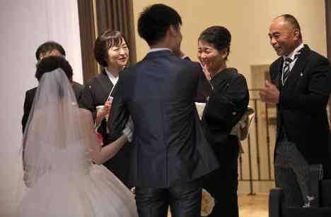笑って、泣いて、また笑う!笑顔と感動の結婚式の挙式画像