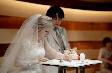 ポケモンと東京タワーで彩るふたりらしい結婚式の挙式画像