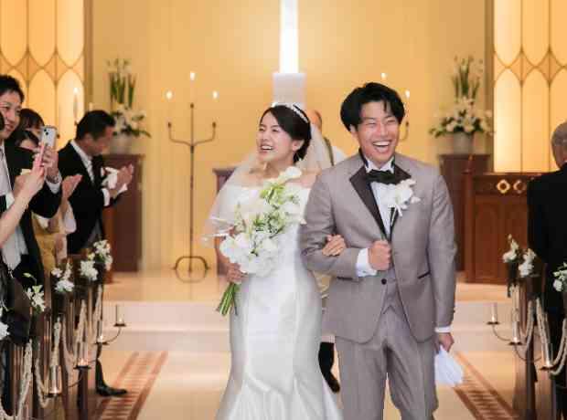 お二人の大切なゲストとともに過ごす最高の時間の挙式実例画像