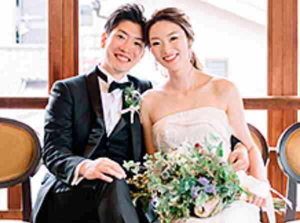 特注の装花や粋な衣裳で彩った、プロも感激するモダンの挙式実例画像