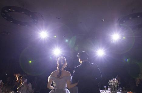おもてなしで感謝を伝えるweddingの演出画像