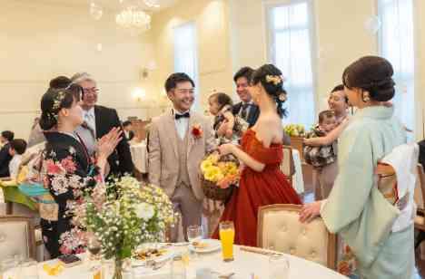 《58名》五感で楽しむ心地よいWeddingの挙式画像