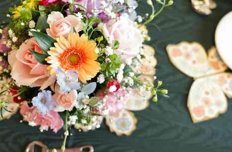 大切な人たちに届ける笑顔あふれる結婚式の準備・打ち合わせ画像