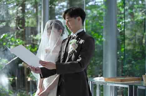  感謝と笑顔が溢れた大切な人と創る結婚式の挙式画像