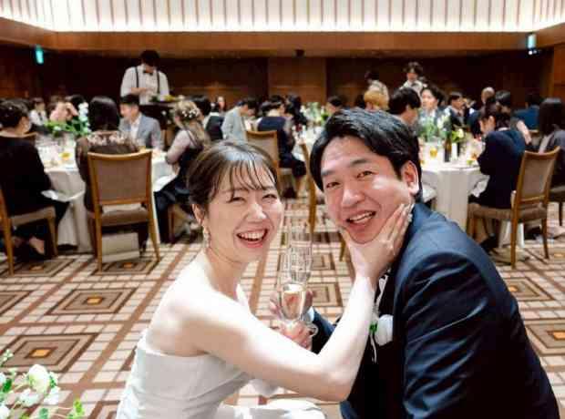 感謝と笑顔をテーマに、世界観を意識しての挙式実例画像