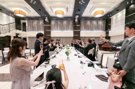 結婚10周年!家族で迎えた錫婚(すずこん)式の披露宴画像