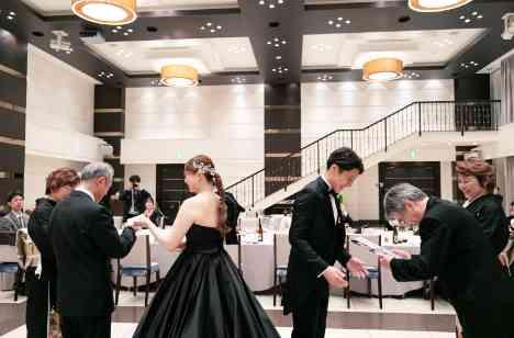 結婚10周年!家族で迎えた錫婚(すずこん)式の演出画像