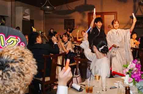 未来は無限信頼と愛を永遠にテーマ：『∞-永遠-』の披露宴画像
