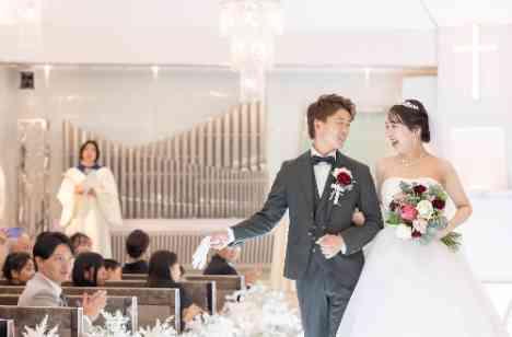 全員が自然体で楽しんだ心温まるアットホームな結婚式の挙式画像