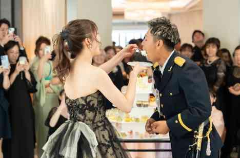 みんなで創る誓い、感謝と感動が広がる結婚式 の披露宴画像