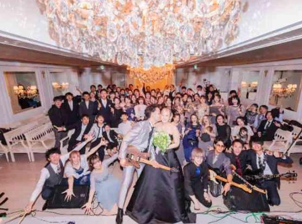 これまでの感謝を伝える二部制ウエディングの挙式実例画像