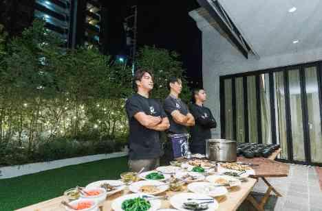 お神輿とラーメンが登場!?お祭りウェディングの演出画像