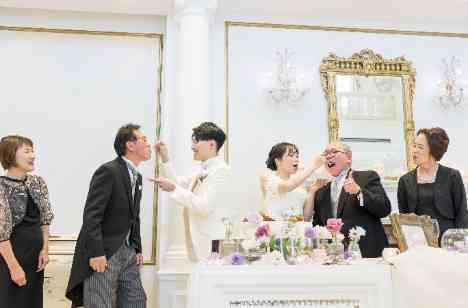 親御様へ贈られた感謝と決意のこもった素敵な時間の披露宴画像