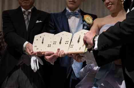 親御様へ贈られた感謝と決意のこもった素敵な時間の演出画像