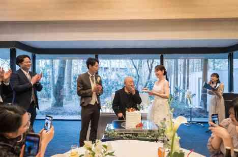 笑顔と温もりに包まれた特別な結婚式の一日の披露宴画像