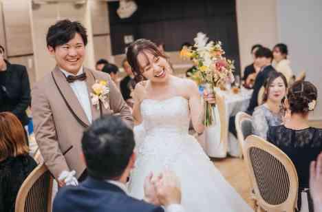 自分たちもゲストも楽しく笑顔になれる結婚式！の披露宴画像