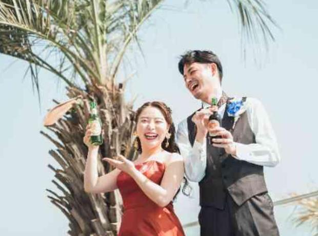二人とゲストで創る湘南weddingの挙式実例画像