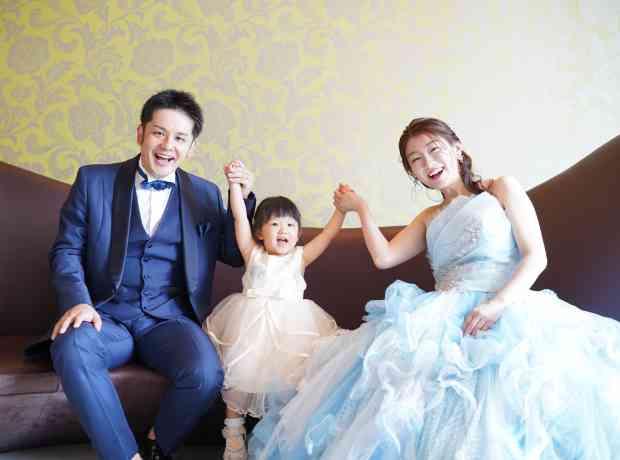 笑顔がつなぐ家族のかたち｜家族3人で叶えた結婚式 の挙式実例画像