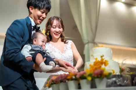 お子様もお披露目!あたたかなパパママ婚☻の披露宴画像