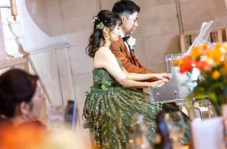 ふたりだけの共通点を生かした結婚式のかたちの演出画像
