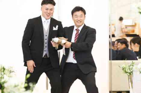 かけがえのない一日を綴るおふたりらしい結婚式の挙式画像