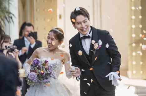 非日常に満ちた結婚式場で美しく心に残る1日の挙式画像