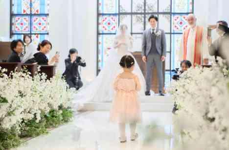 まるで映画のような夢のウエディング♡の挙式画像