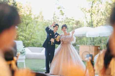 お二人らしい演出盛りだくさんな結婚式の披露宴画像