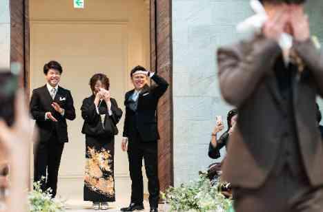 おふたりらしさと感情溢れる心温まる1日の挙式画像