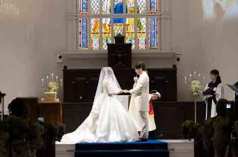 一人ひとりに「感謝の想い」を手渡す結婚式の挙式画像