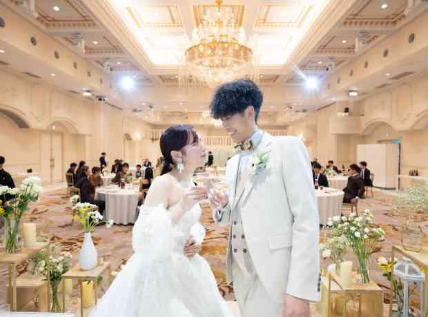 憧れのドレスと演出で叶えた理想の結婚式の挙式実例画像