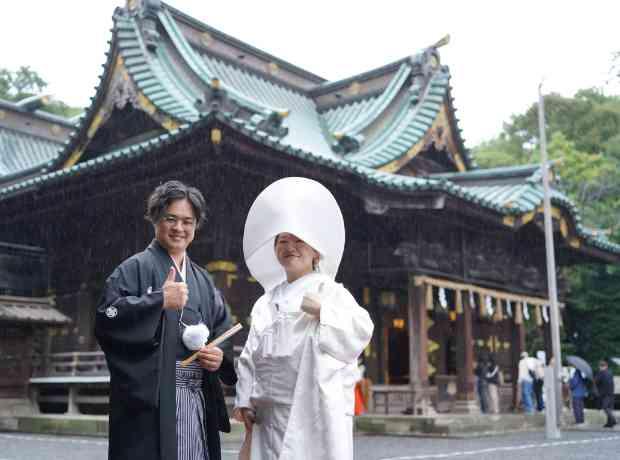 しとやかな雨が彩る誓いと祝福の一日。の挙式実例画像