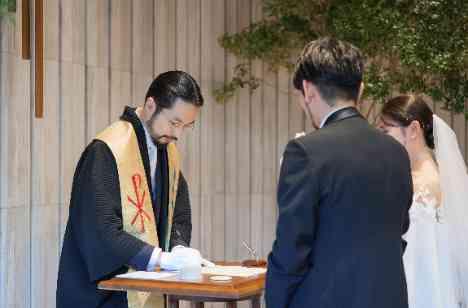 オーダーメイド　ふたりらしさを表す結婚式の挙式画像