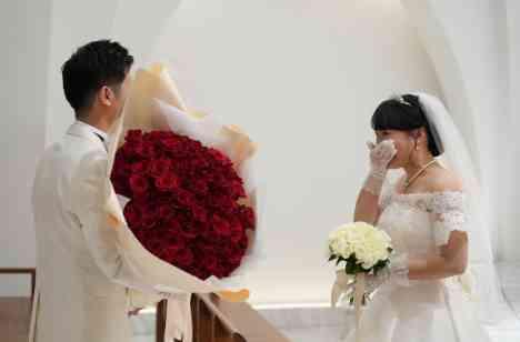 108本のバラと祝福のキャンバスが彩る特別な一日の準備・打ち合わせ画像