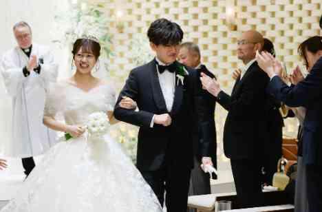 イルミネーション灯るロマンチックWeddingの挙式画像