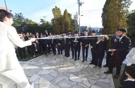 両親への感謝・家族の絆・友人たちとの思い出の日にの披露宴画像
