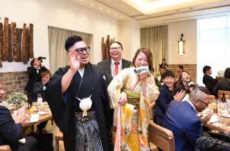 和と洋を取り入れたオリジナルのセンスが光る結婚式の披露宴画像
