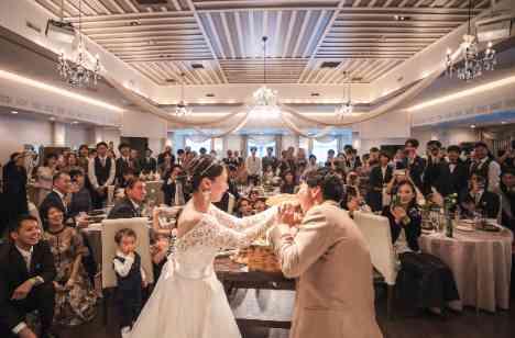 音楽と笑顔が響き合う、最高のFes Weddingの披露宴画像