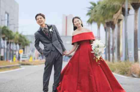 ふたりらしさ満載の笑顔あふれる結婚式の準備・打ち合わせ画像