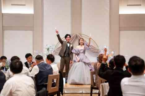 お互いを想い感謝を伝えるウェディングの演出画像