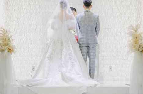 ふたりのこだわりをつめこんだ自由な結婚式の挙式画像